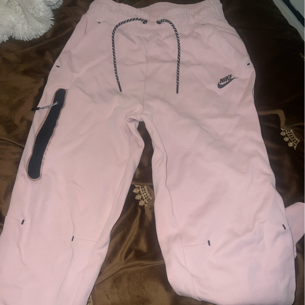 nike tech pants